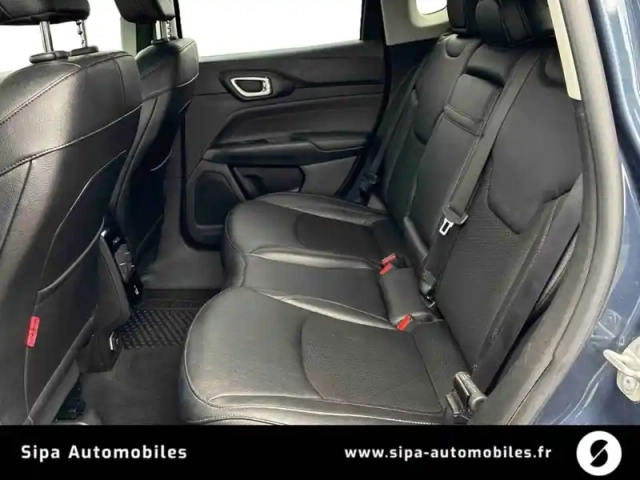 Jeep Compass 1.3 phev t4 240 ch 4xe eawd — photo 13