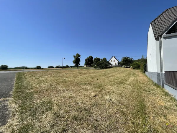 Terrain constructible de 6 ares 89
