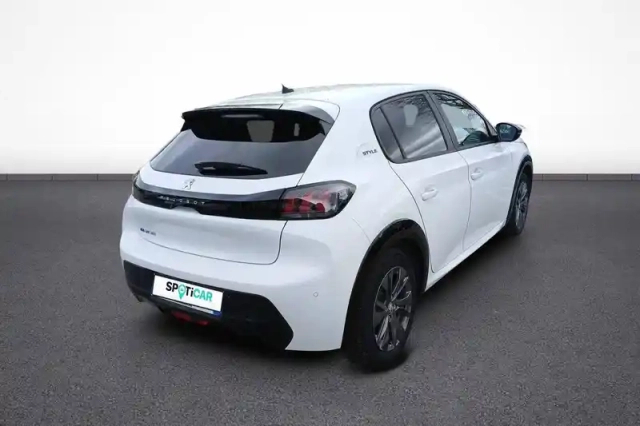 Peugeot 208 electrique 50 kwh 136ch — photo 6