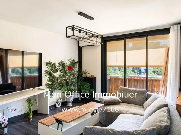 Vends appartement - 75 m² - 4 pièces, 3 chambres - Aubagne 13400