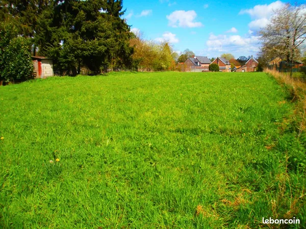 Terrain 2028 m² BOUSIES