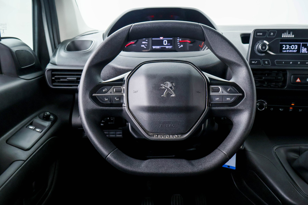 Peugeot Rifter — photo 17