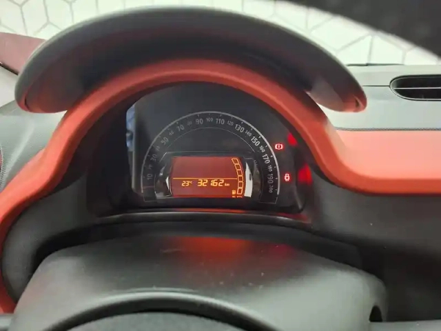 Renault Twingo iii sce 65 - 21 — photo 14