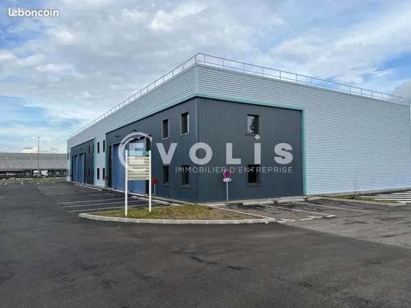 Local d'activité 575 m²