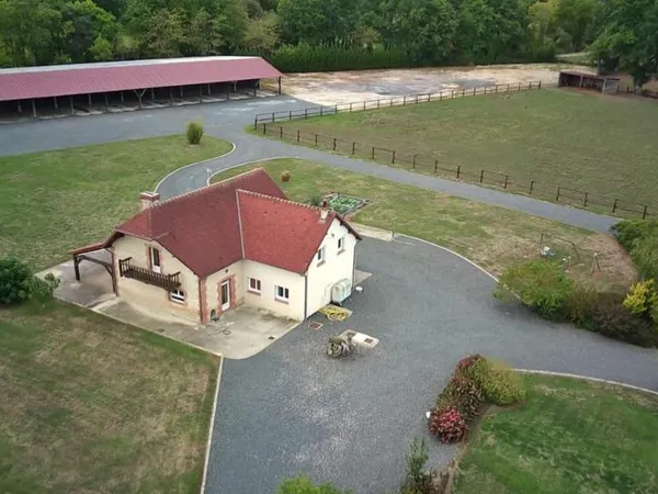 Maison 8 pièces 205 m²