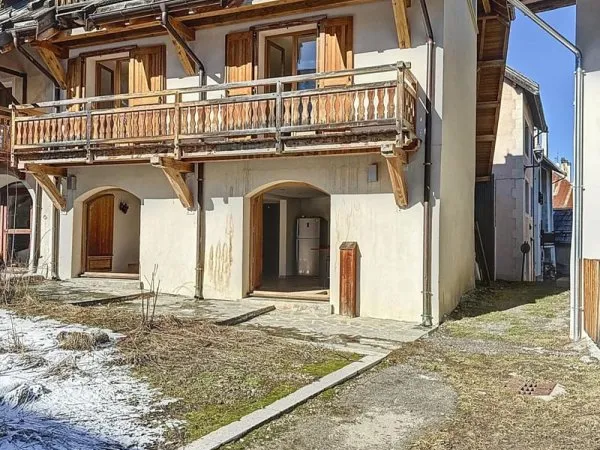 Coeur de Serre-Chevalier maison de village entièrement repensée en 2012