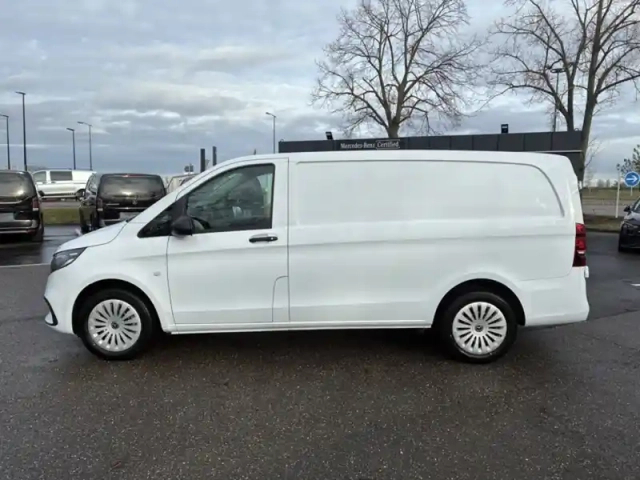 Mercedes Vito 114 cdi fourgon long 136ch bva — photo 14