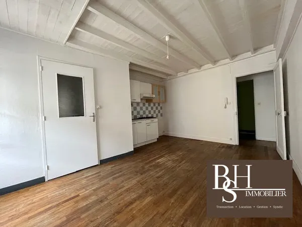 POITIERS CENTRE-VILLE, RUE DE L'ARCEAU, T3 DE 45M²