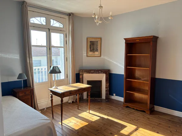 Grande chambre 15 m2 sous le soleil de La Rochelle