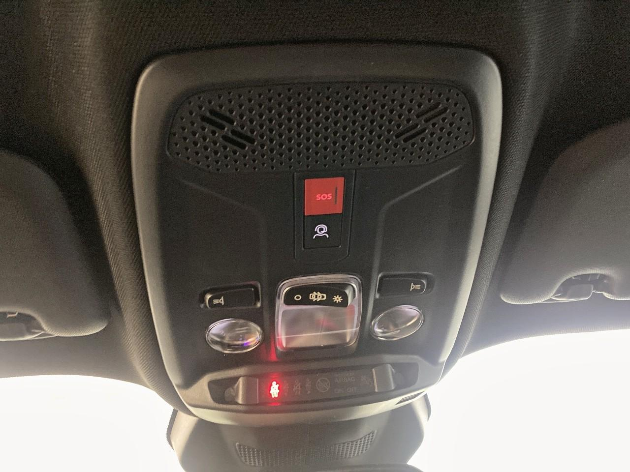 Peugeot 2008 hybrid 145 ch e-dcs6 allure — photo 19