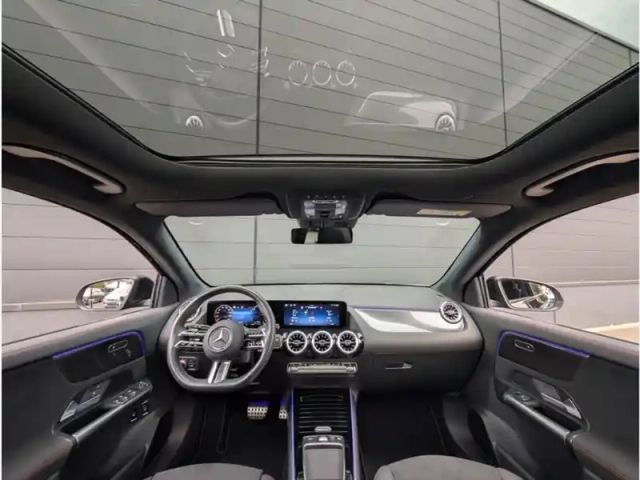 Mercedes Gla 250 e — photo 11