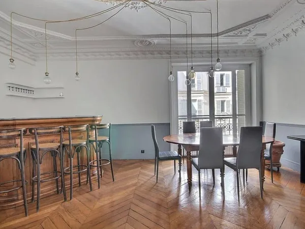 Appartement 6 pièces 182 m²