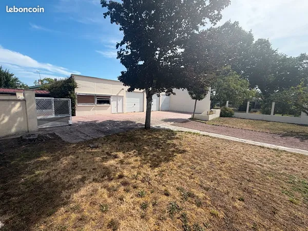 Propriété 1 pièce 80 m²