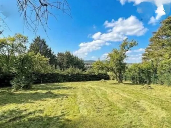 Terrain 729 m²