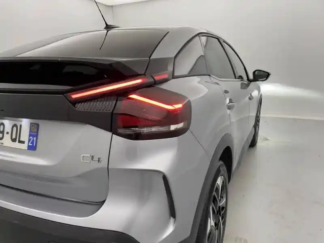 Citroën C4 puretech 130 s&amp;s eat8 — photo 31