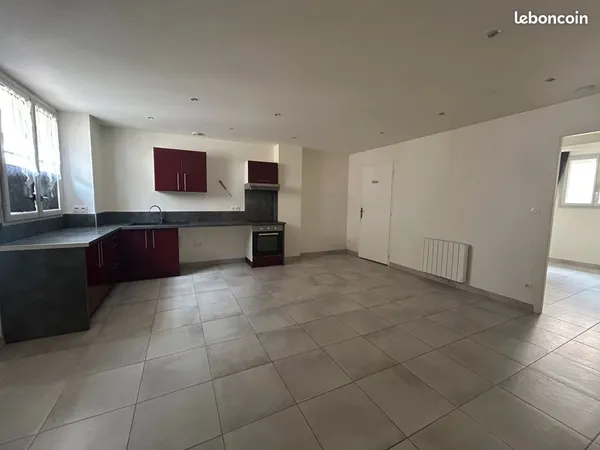 Hypercentre Moulins. Appartement de type 2
