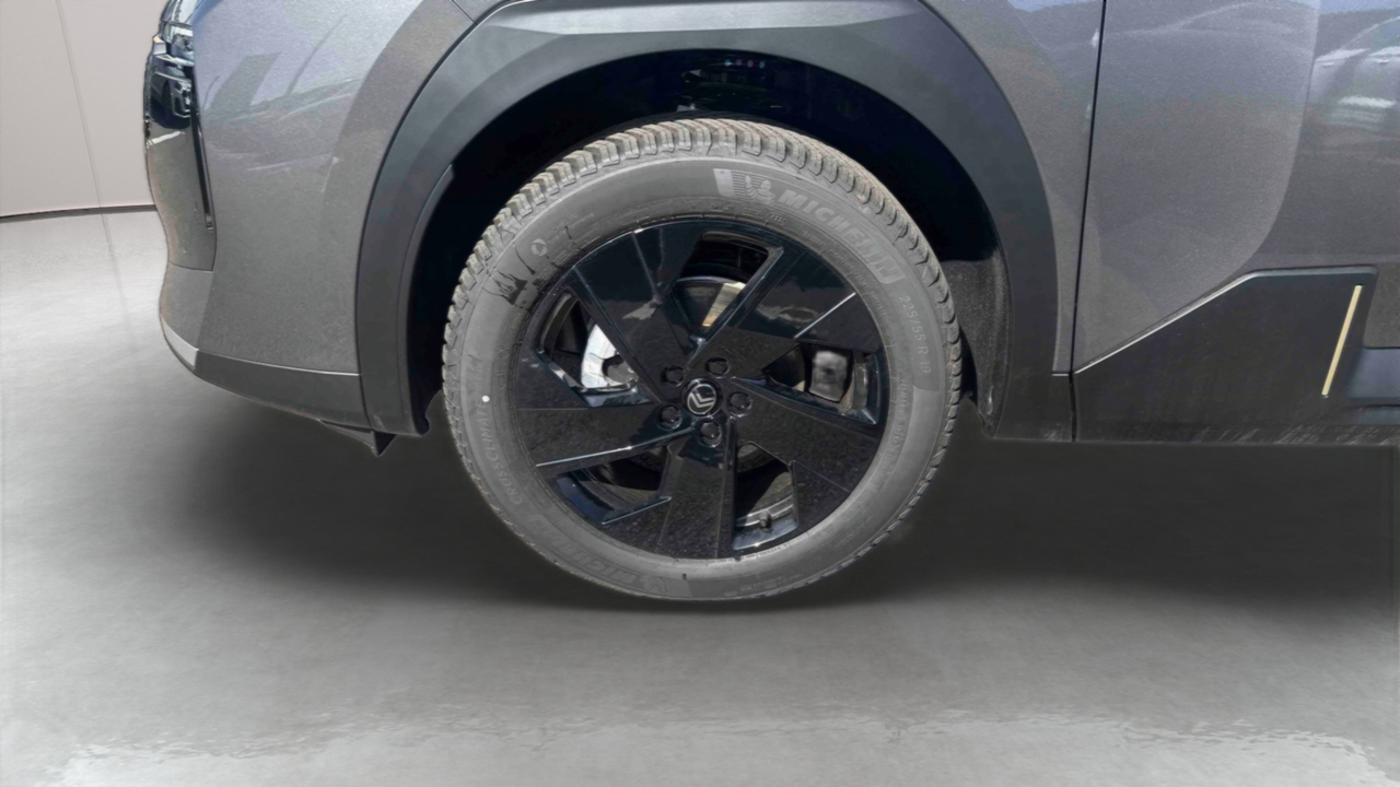 Citroen C5 Aircross Hybride 145 e-DCS6 — photo 14