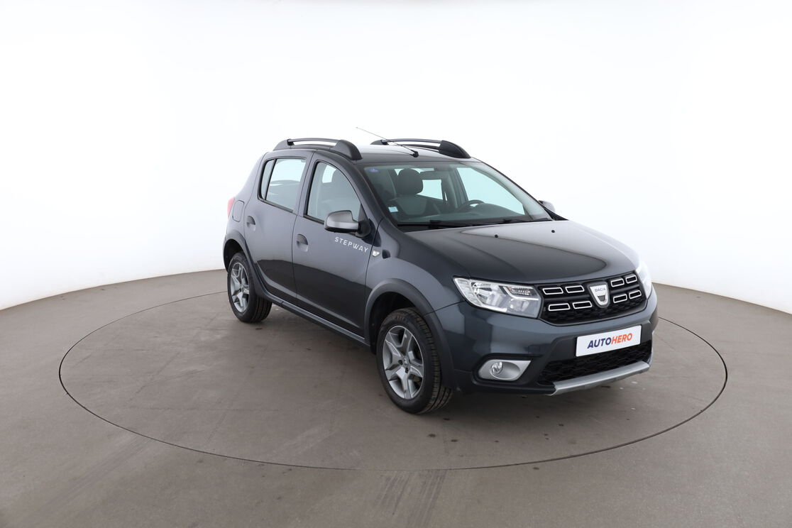 Dacia Sandero Stepway 0.9 TCe — photo 7