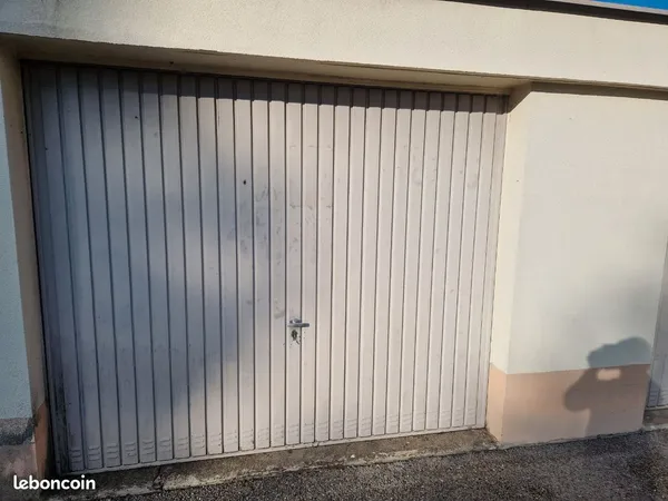 Box Garage Capouchine / JEAN Jaurès