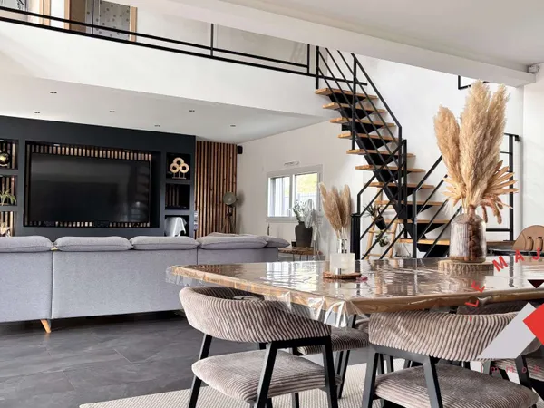 Maison 5 pièces 191 m²