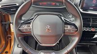 Peugeot 2008 1.2 PureTech 130ch S&S GT — photo 12