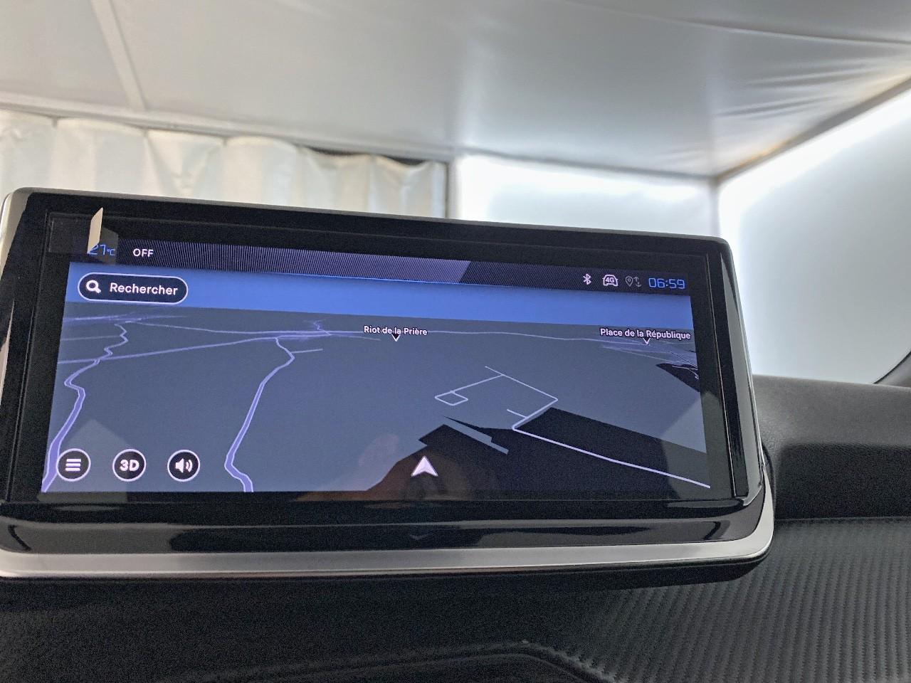 Peugeot 2008 turbo 100 ch bvm6 allure — photo 14