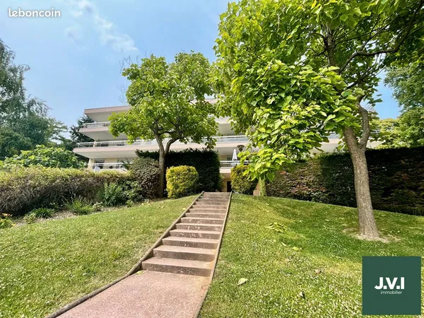 Appartement 5 pièces 111 m²