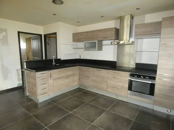 Maison de plain-pied 5 pièces 100 m²