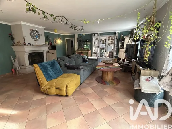 Maison 7 pièces 275 m²