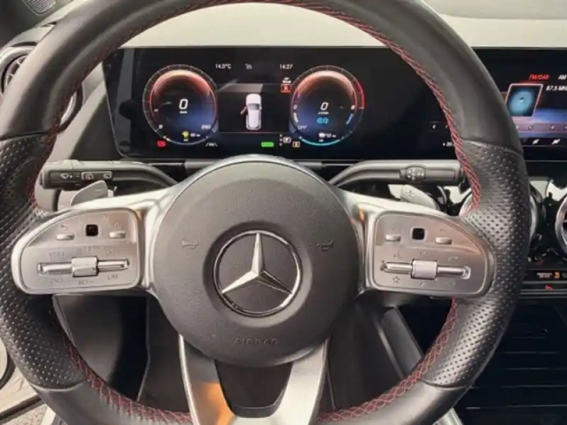 Mercedes Gla 250 e amg line — photo 22
