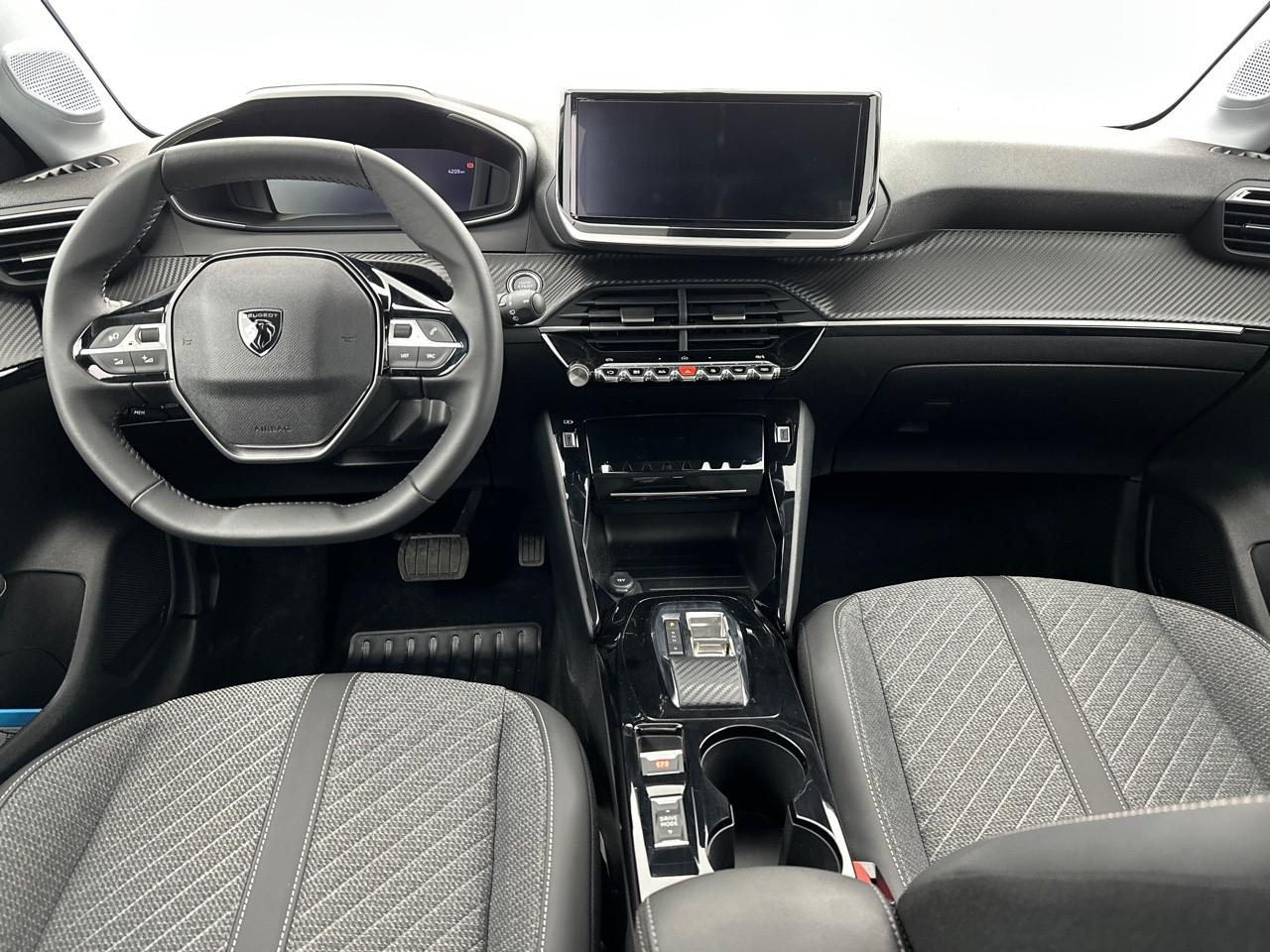 Peugeot 208 electrique 50 kwh 136ch allure — photo 11