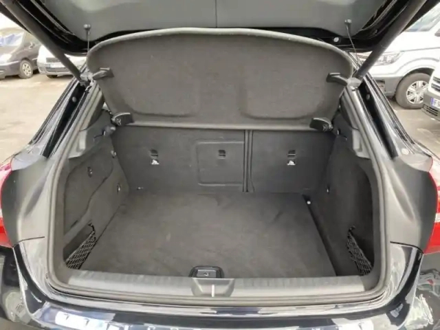 Mercedes Gla 200 inspiration 7g-dct — photo 11