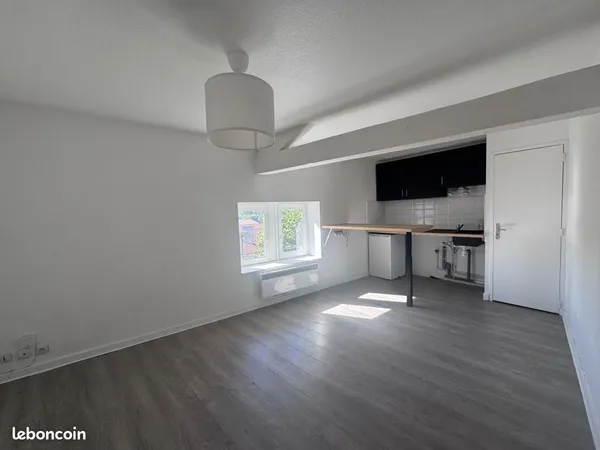 Studio 1 pièce 23 m²