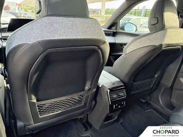 Peugeot 5008 hybrid 136 e-dcs6 — photo 19