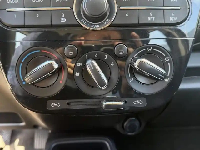 Mitsubishi Space Star 1.0 mivec 71ch in 2020 — photo 17