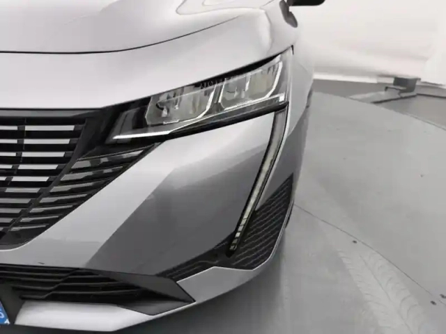 Peugeot 308 phev 180 e-eat8 allure pack — photo 14