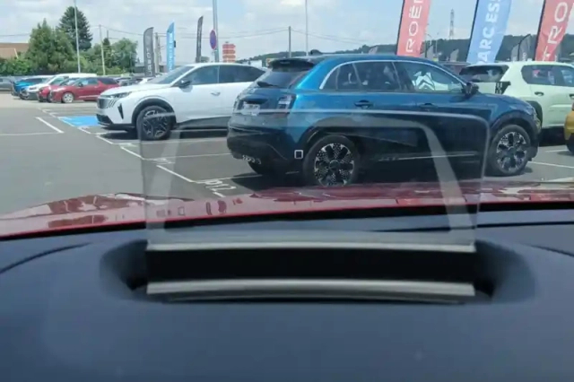 Citroën C4 e- 136 ch automatique — photo 21