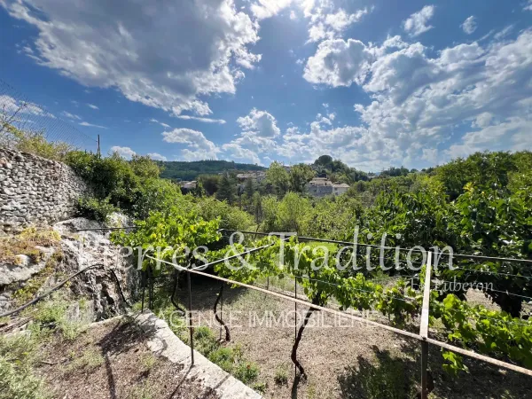 Terrain 480 m²