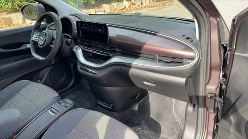 Fiat 500e 118 42kWh - Icone – 2021 – 56552 km – Électrique – Boîte Automatique — photo 12