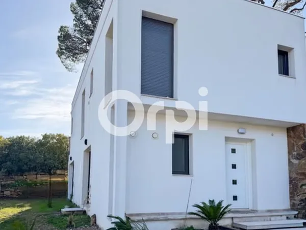Maison 4 pièces 94 m²