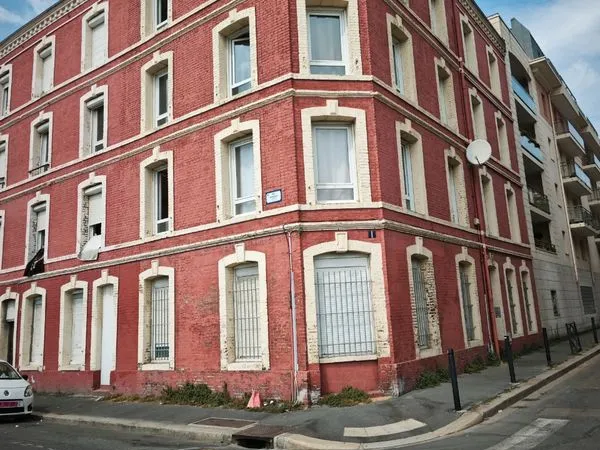 Immeuble de rapport 24 pièces 400 m²