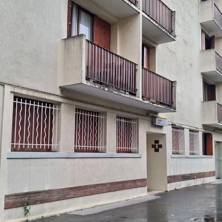Appartement ou potentiel Cabinet Libéral ou Médical 56m² - Orsay Centre RDC