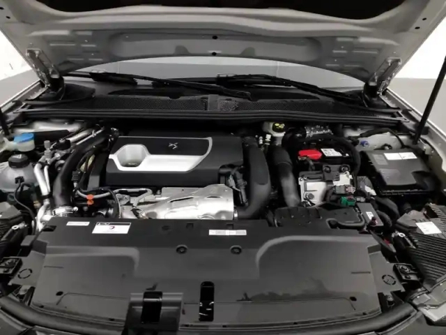 Ds Ds 4 hybride e-tense 225 eat8 performance line+ — photo 7