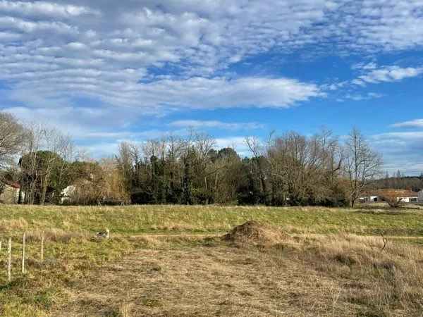 Terrain constructible à vendre - Seyresse