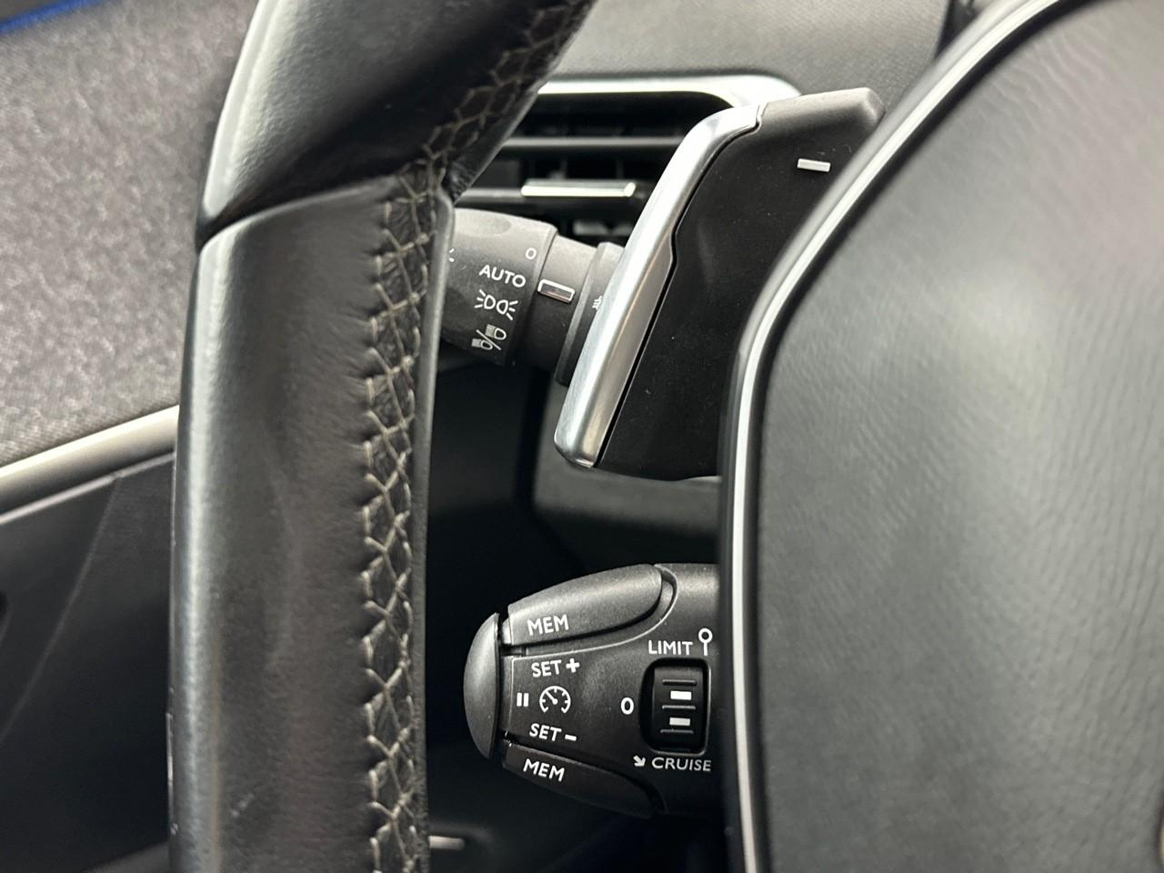 Peugeot 3008 bluehdi 130ch s&s eat8 gt line — photo 17