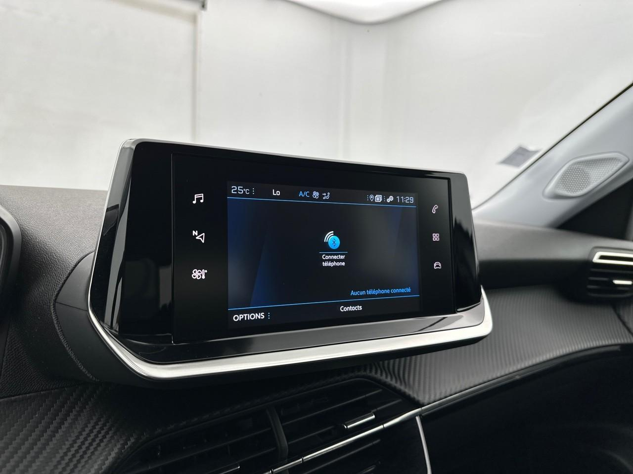 Peugeot 2008 puretech 130 s&s eat8 allure — photo 23