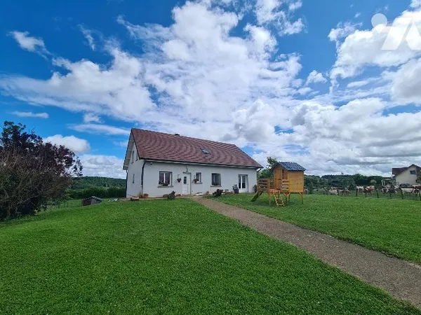 Maison 7 pièces 151 m²