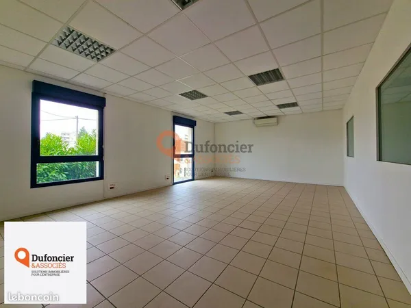 Bureaux 139 m² POITIERS