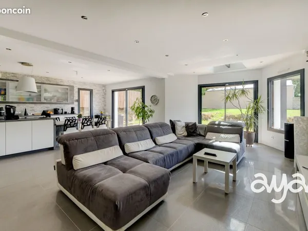 Maison 7 pièces 193 m²