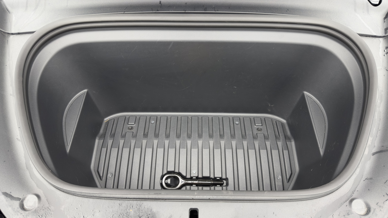 Tesla MODEL Y Grande Autonomie Dual Motor AWD — photo 32